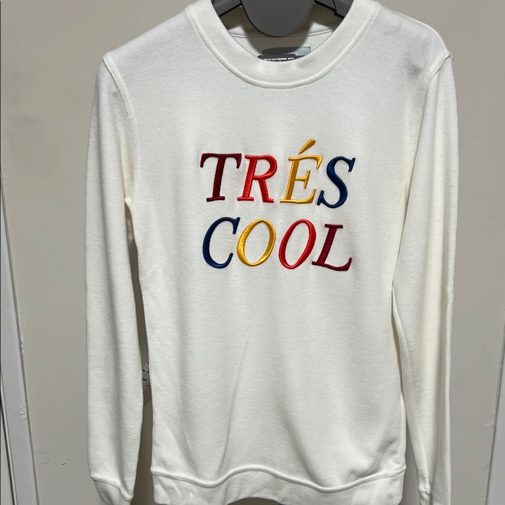 Chic White Long Sleeve Pullover